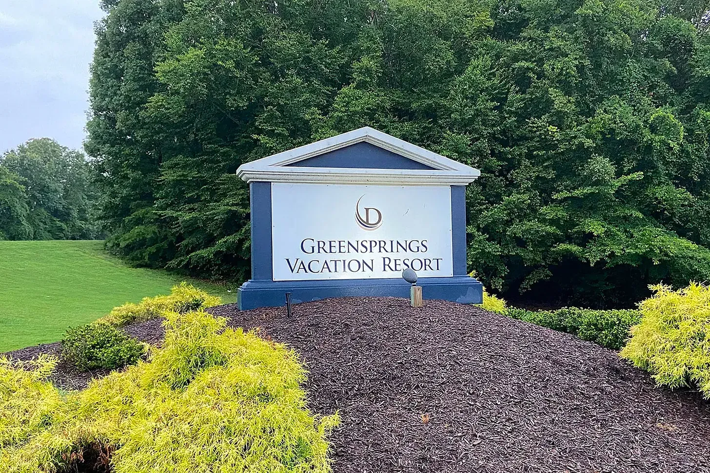 Hotel Review: Greensprings Vacation Resort. feature image